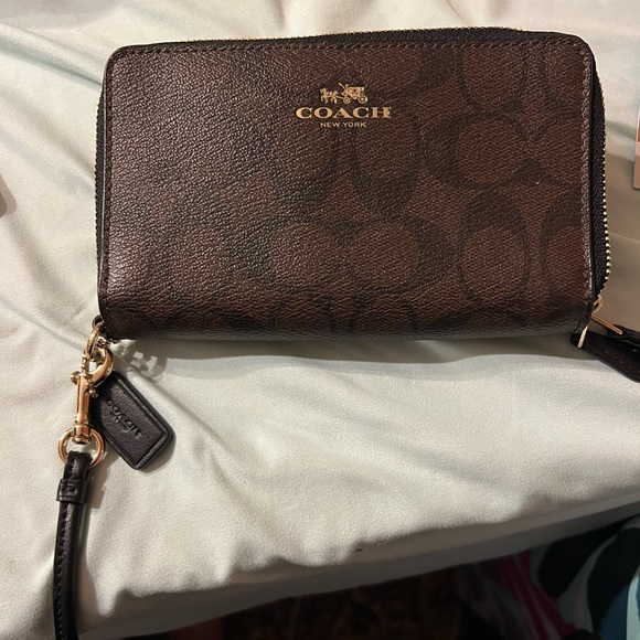 Chocolate brown coach purse and watching wallet - Picture 3 of 5